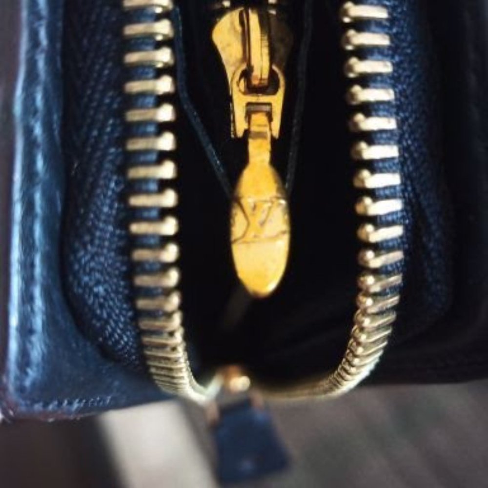 SOLD SOLD! Limited Edition LV Brogue Steamer Pochette Voyage Zippy Wallet - Picture 13 of 13